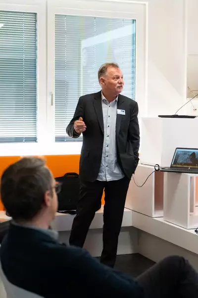 Vortragender beim Sprechen