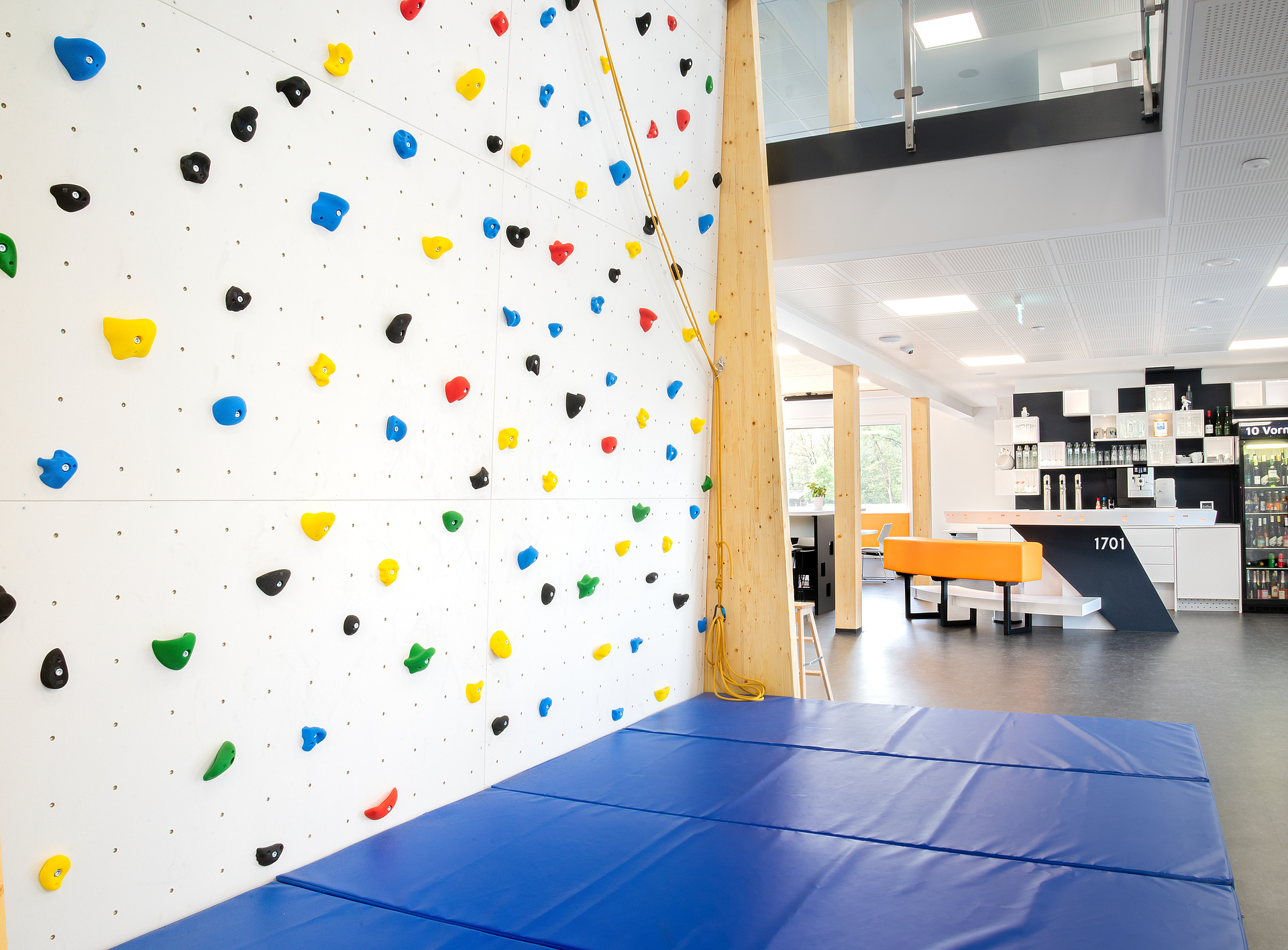 Kletterwand im MBIT Büro