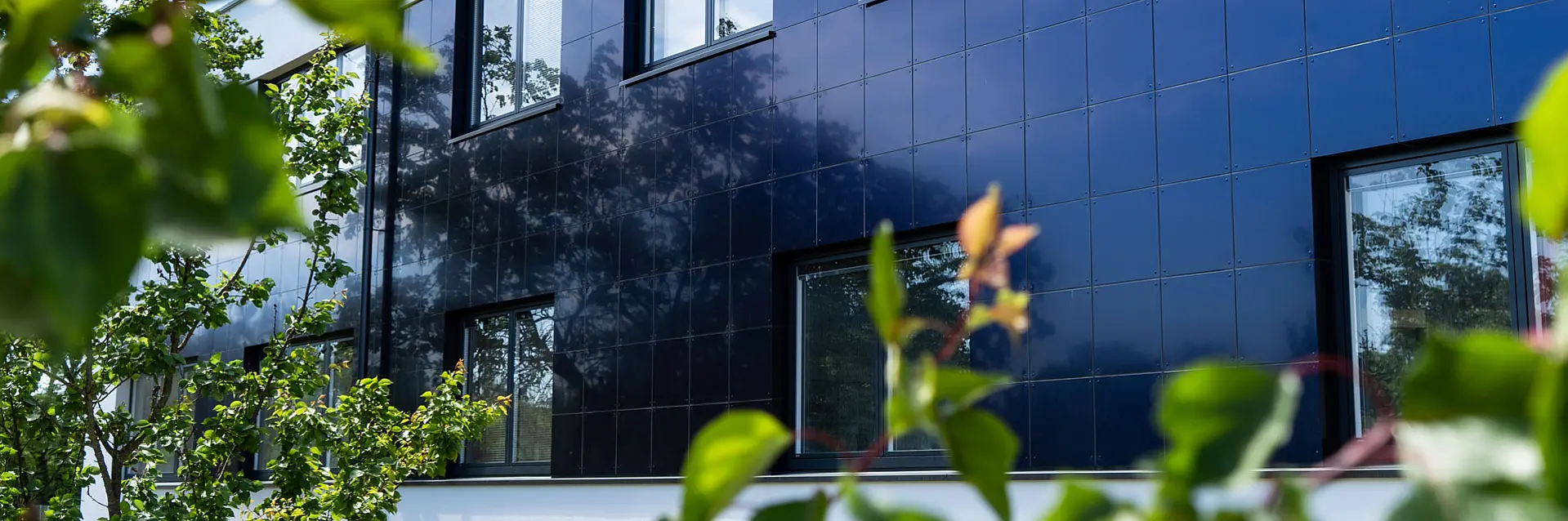 Digital Makers Space vom Garten aus